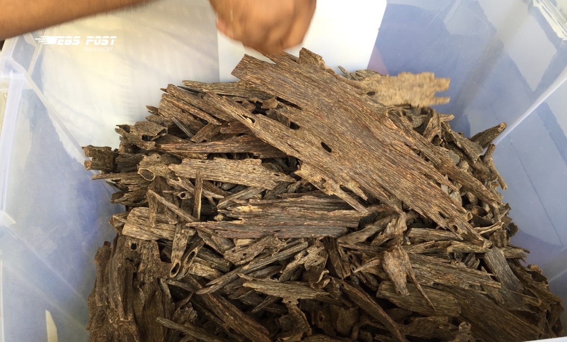 Dịch vụ vận chuyển trầm hương đi Trung Quốc trọn gói giá rẻ - EBS Post.