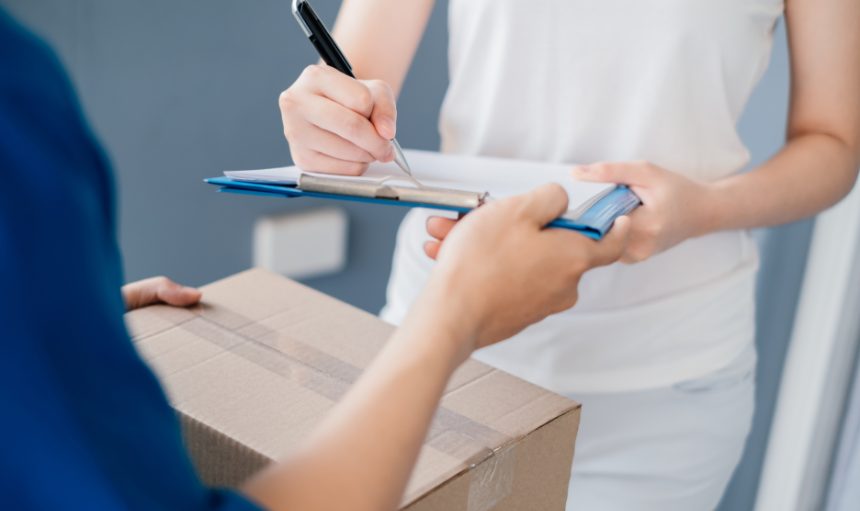 Gửi hàng ở tại nhà bạn hoàn toàn miễn phí.